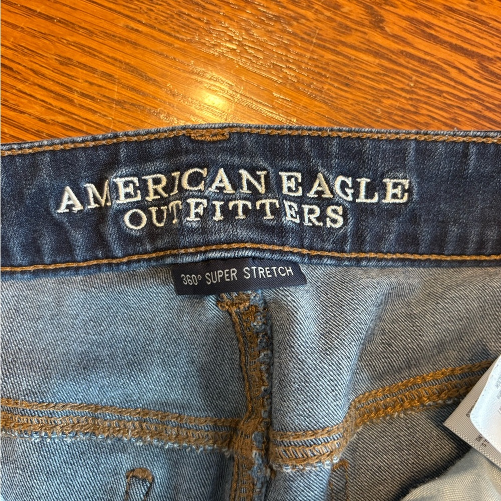 American Eagle Outfitters Denim Midi Shorts - Picture 5 of 5